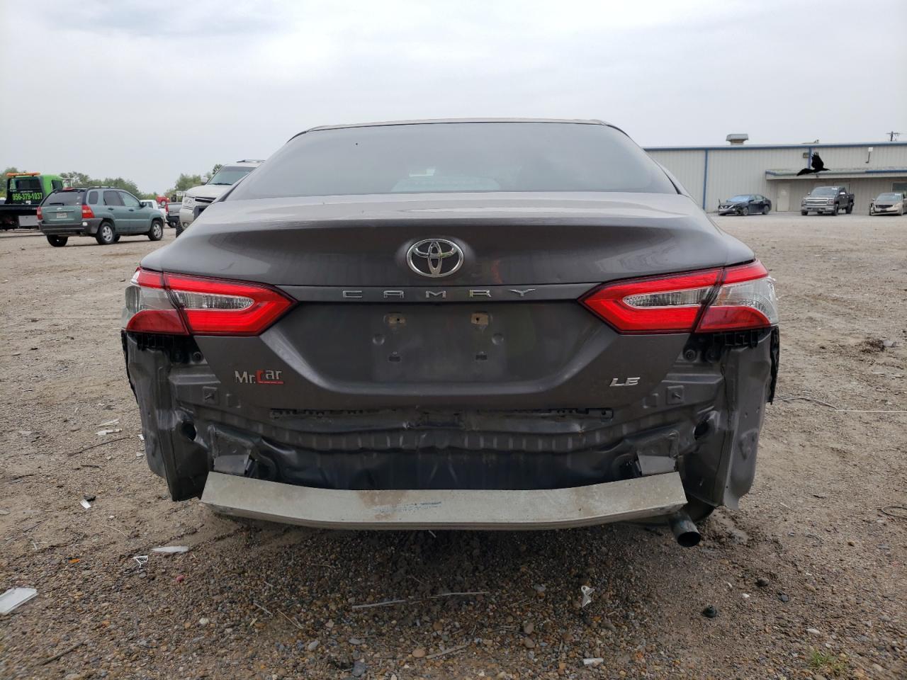2018 TOYOTA CAMRY L - Фото 6