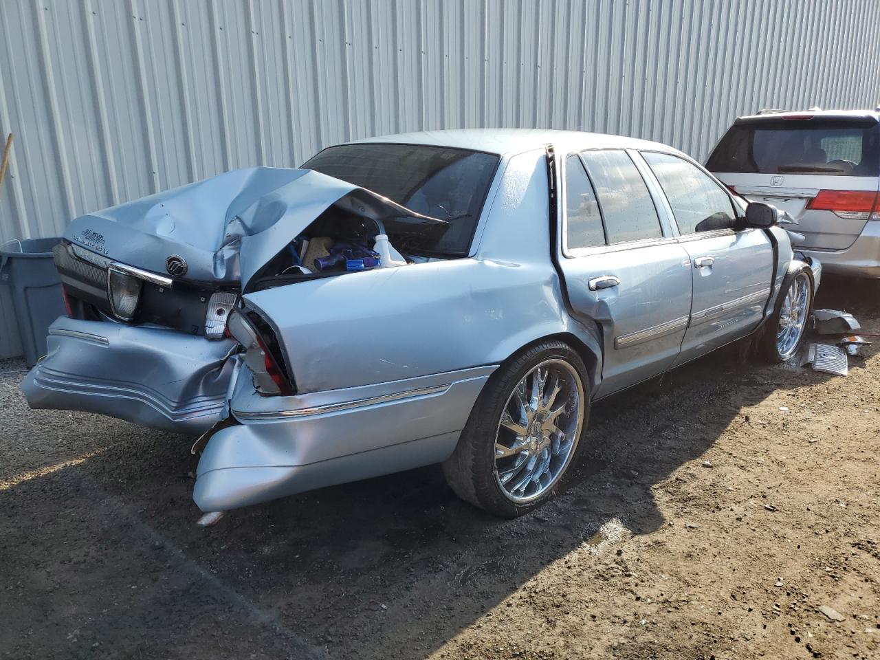2010 MERCURY GRAND MARQ - Image 3