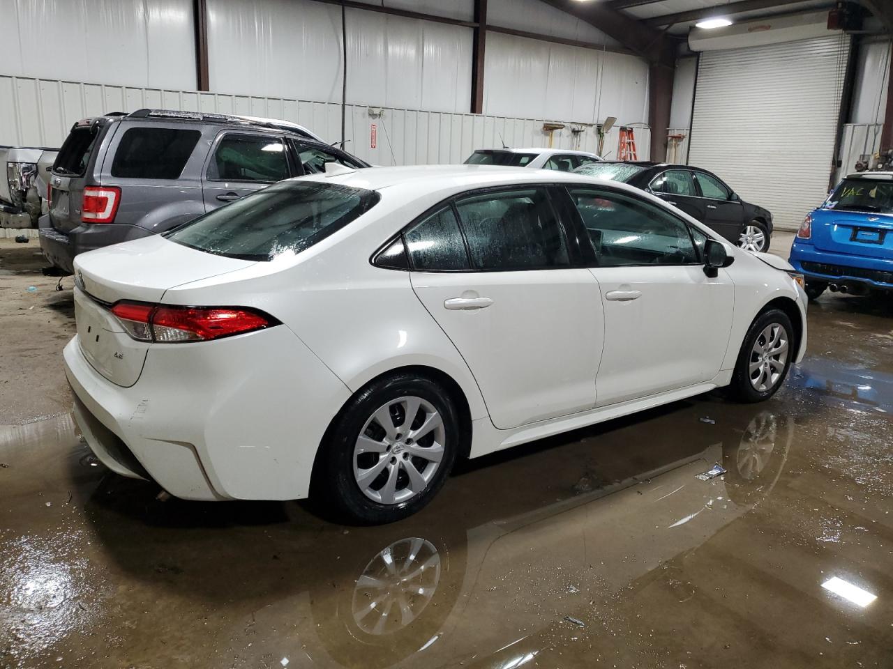 2020 TOYOTA COROLLA LE - Фото 3