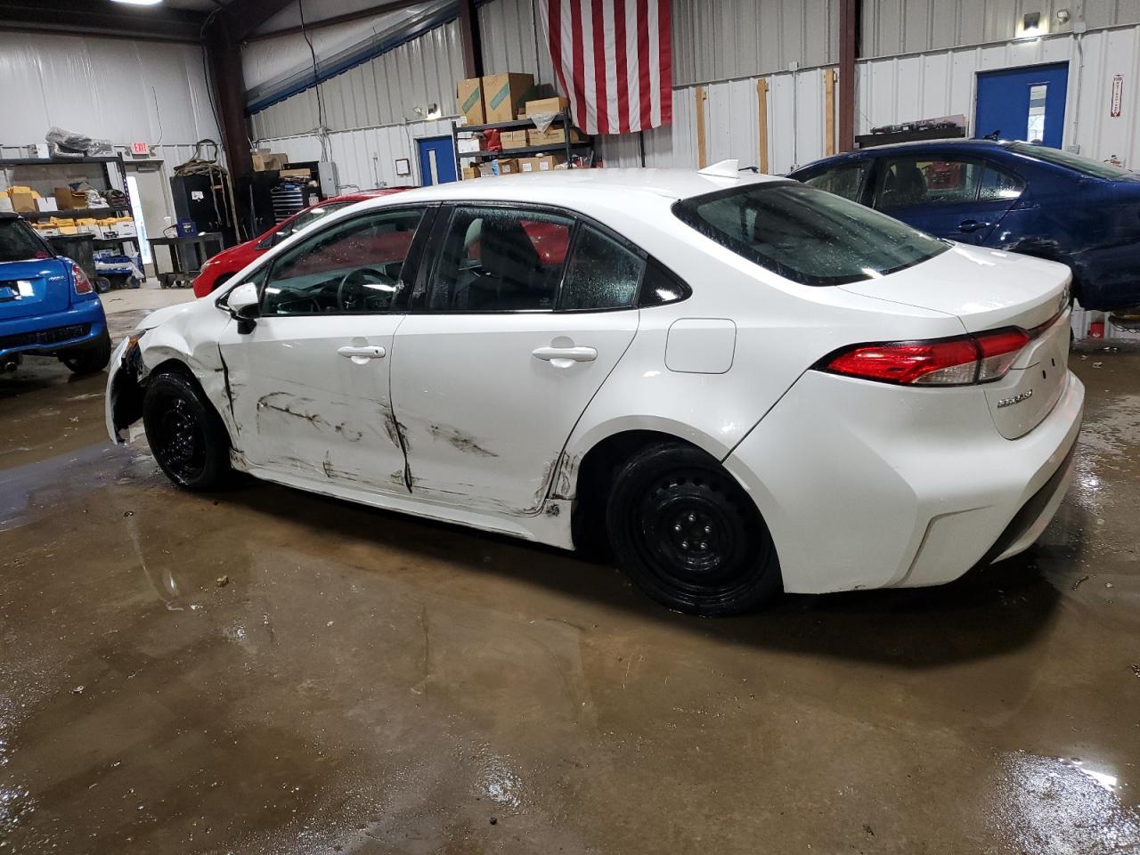 2020 TOYOTA COROLLA LE - Фото 2