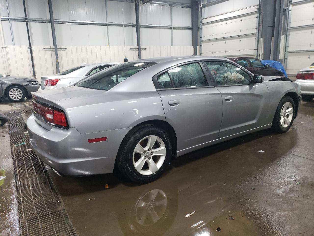 2014 DODGE CHARGER SE - Image 3