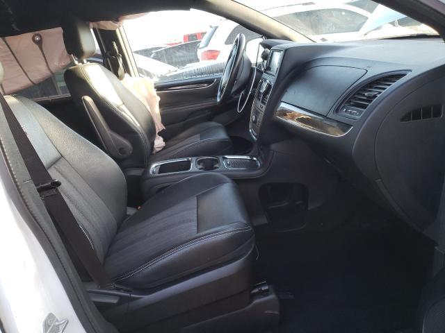 2015 Chrysler Town & Country S - Image 5