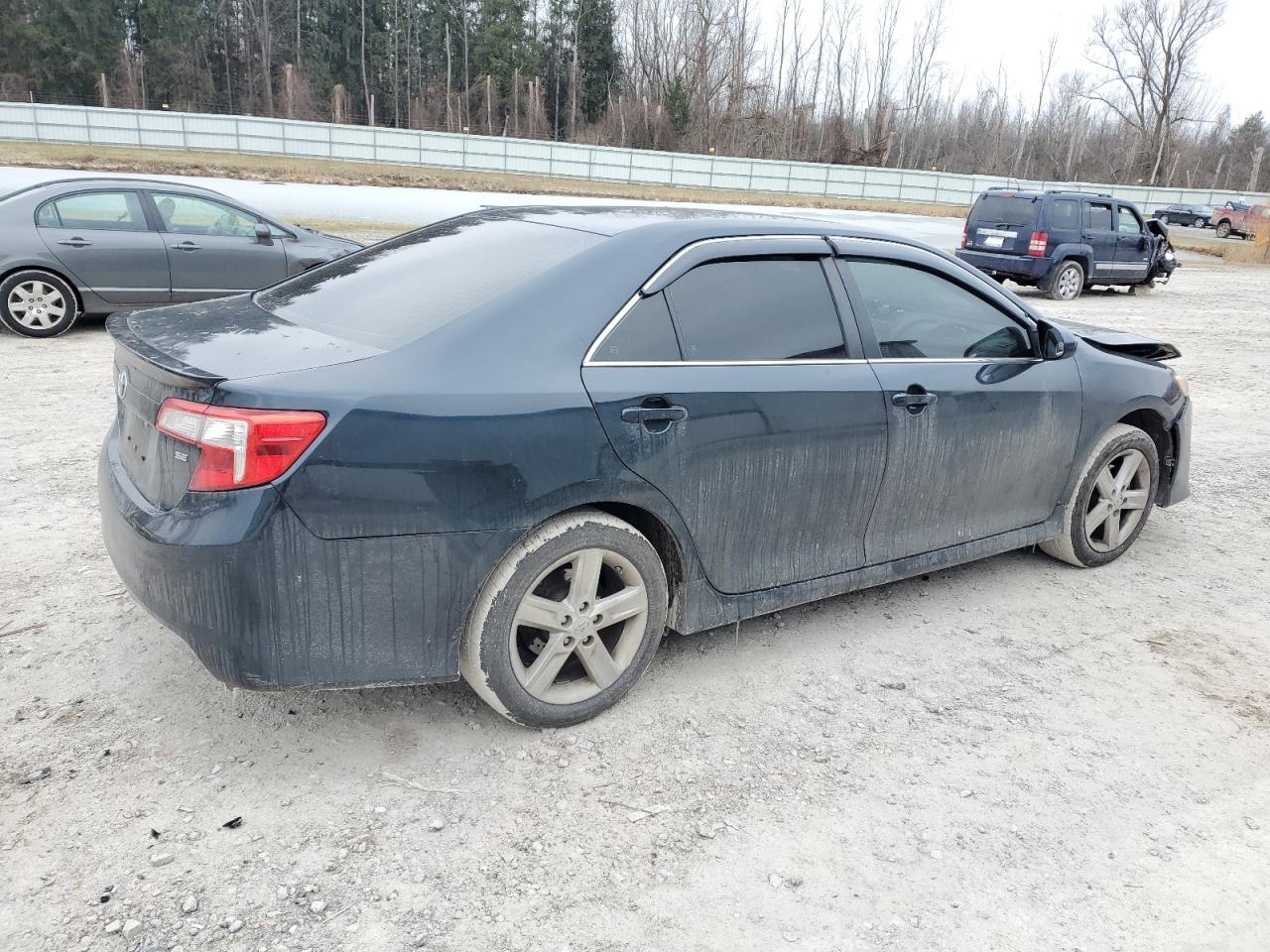 2014 TOYOTA CAMRY L - Image 3