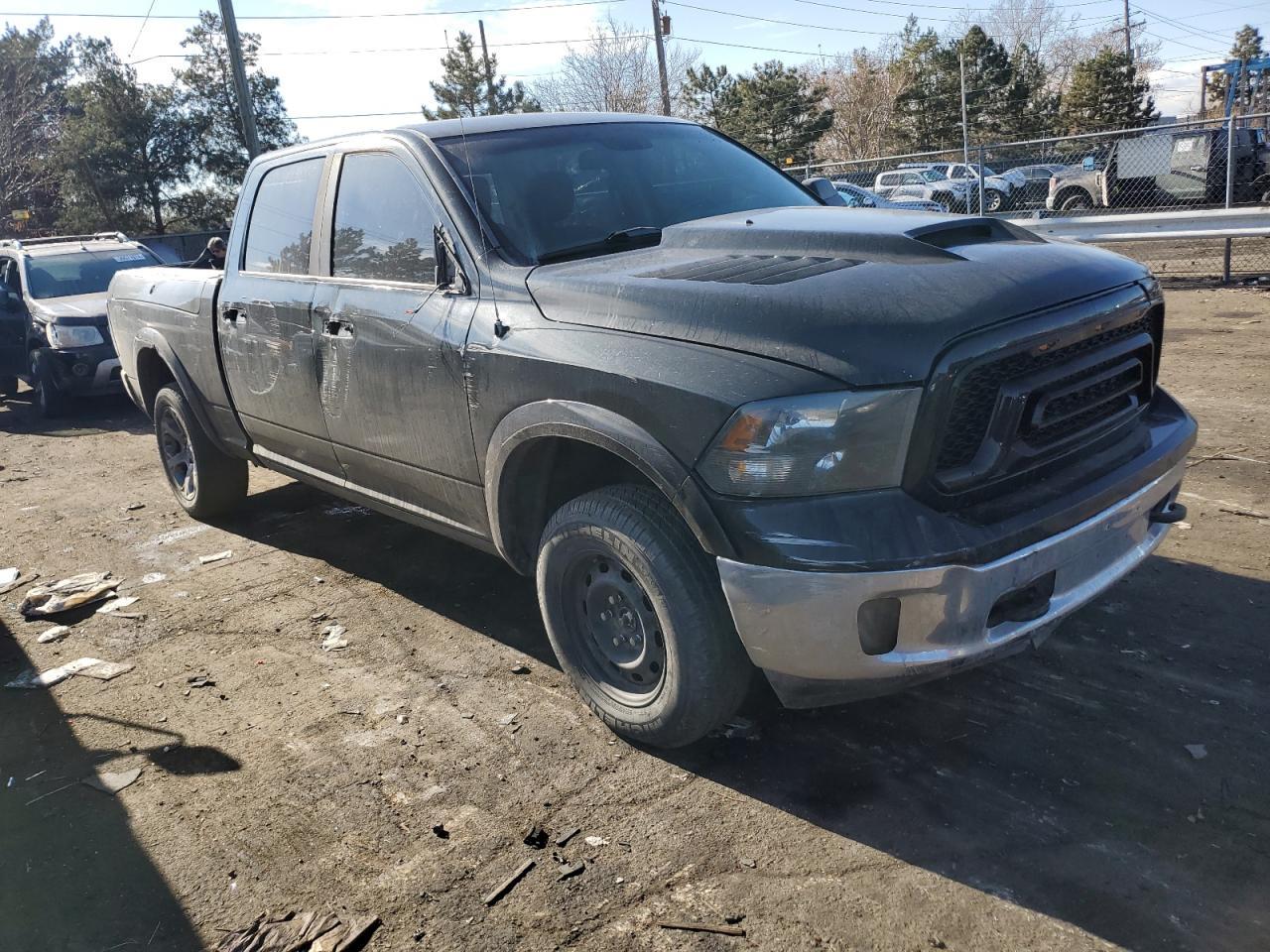 2015 RAM 1500 SLT - Image 4