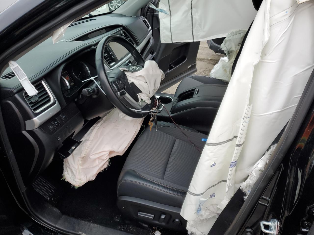2018 TOYOTA HIGHLANDER - Фото 7