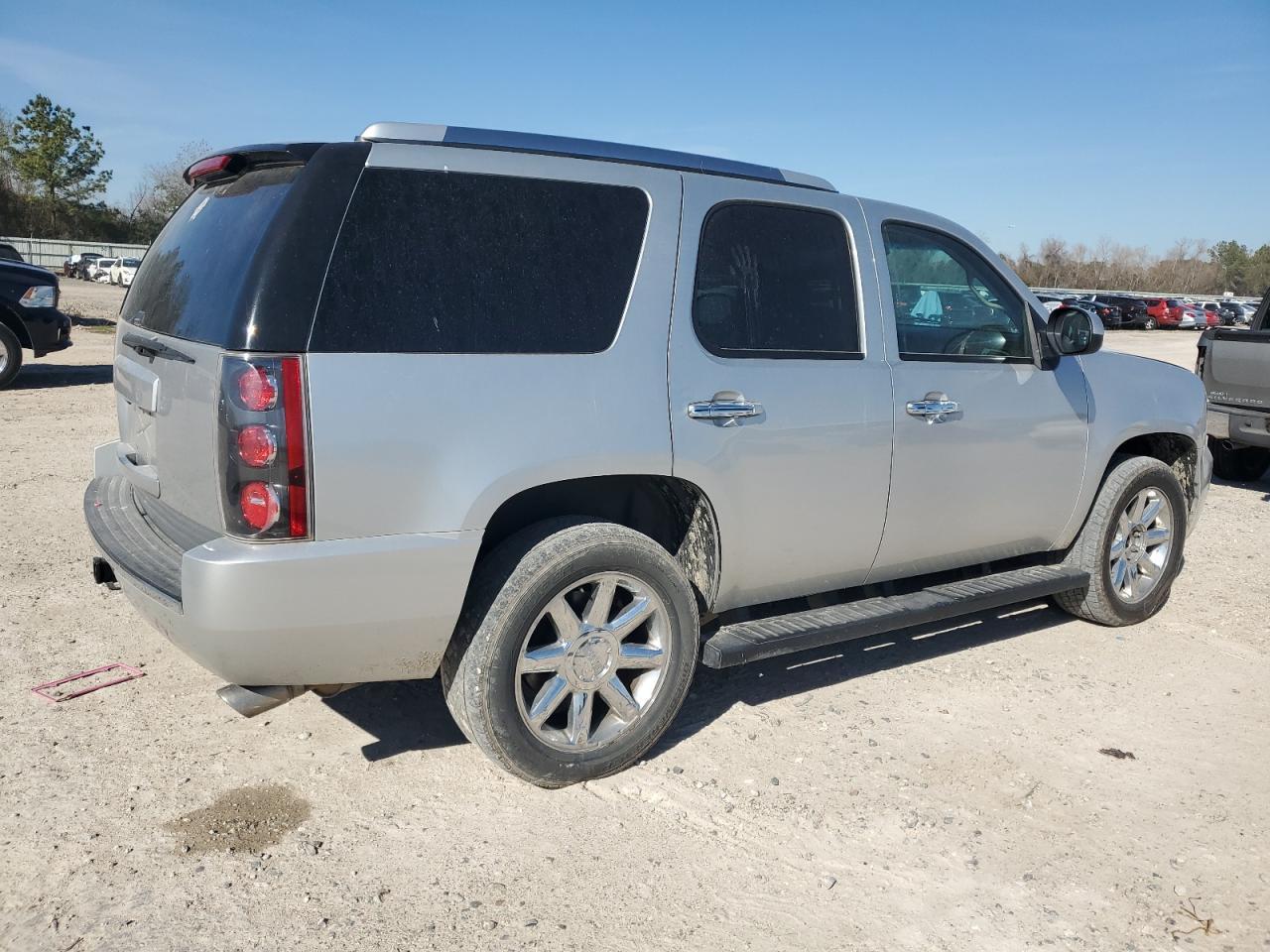 2012 GMC YUKON DENA - Фото 3