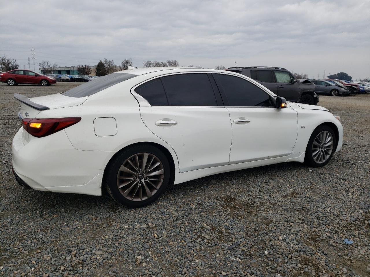 2018 INFINITI Q50 LUXE - Фото 3