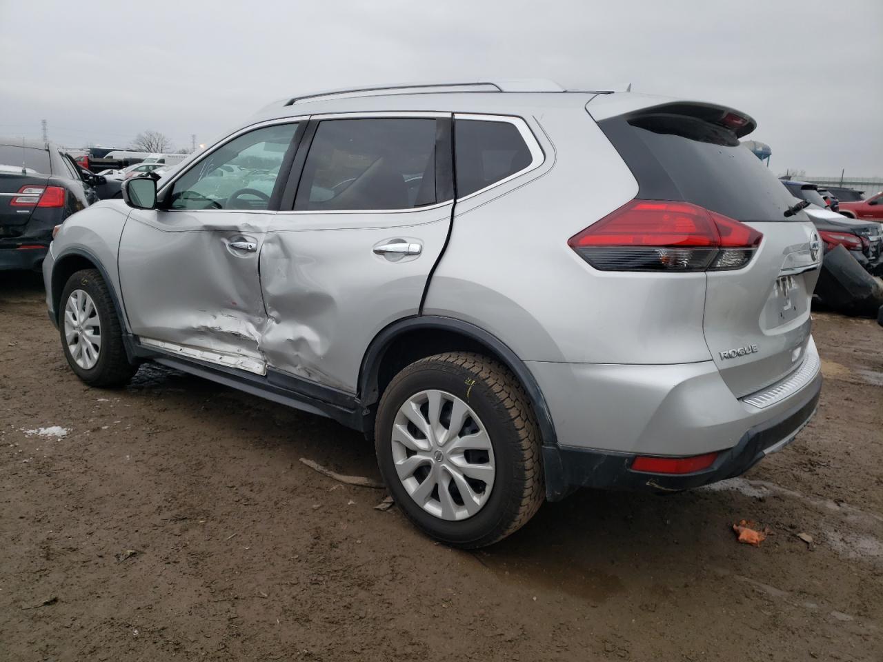 2017 NISSAN ROGUE S - Фото 2