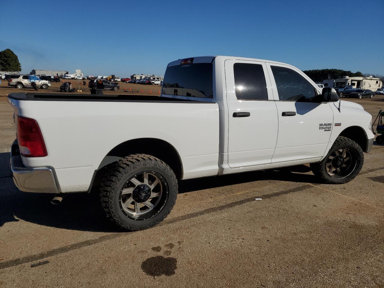 2019 RAM 1500 CLASS - Фото 3