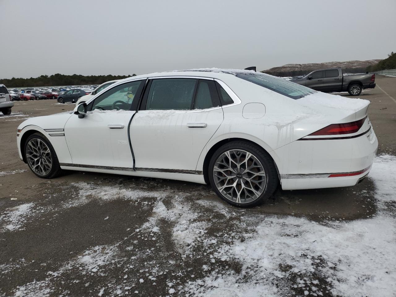 2023 GENESIS G90 - Фото 2