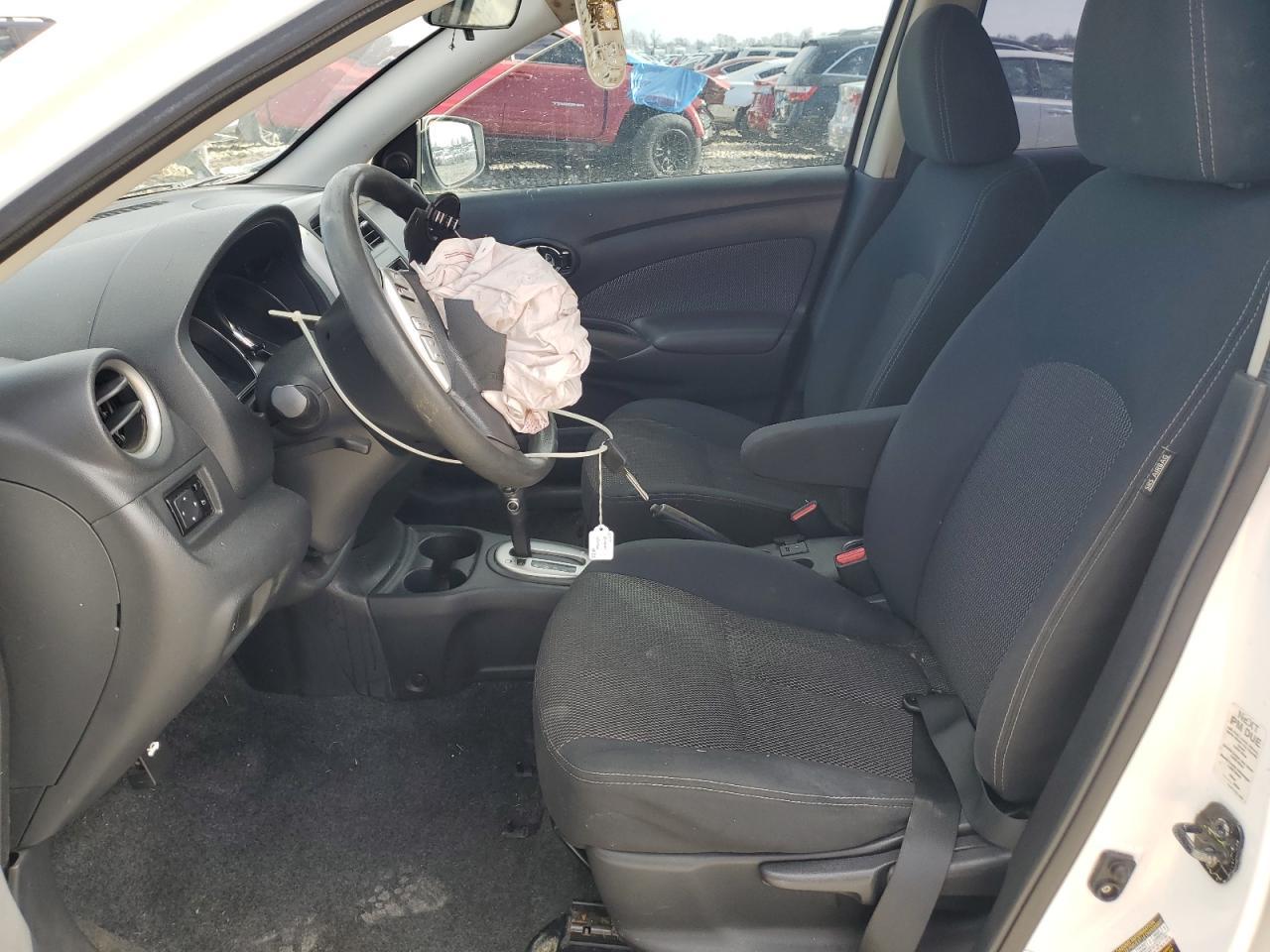 2016 NISSAN VERSA S - Фото 7
