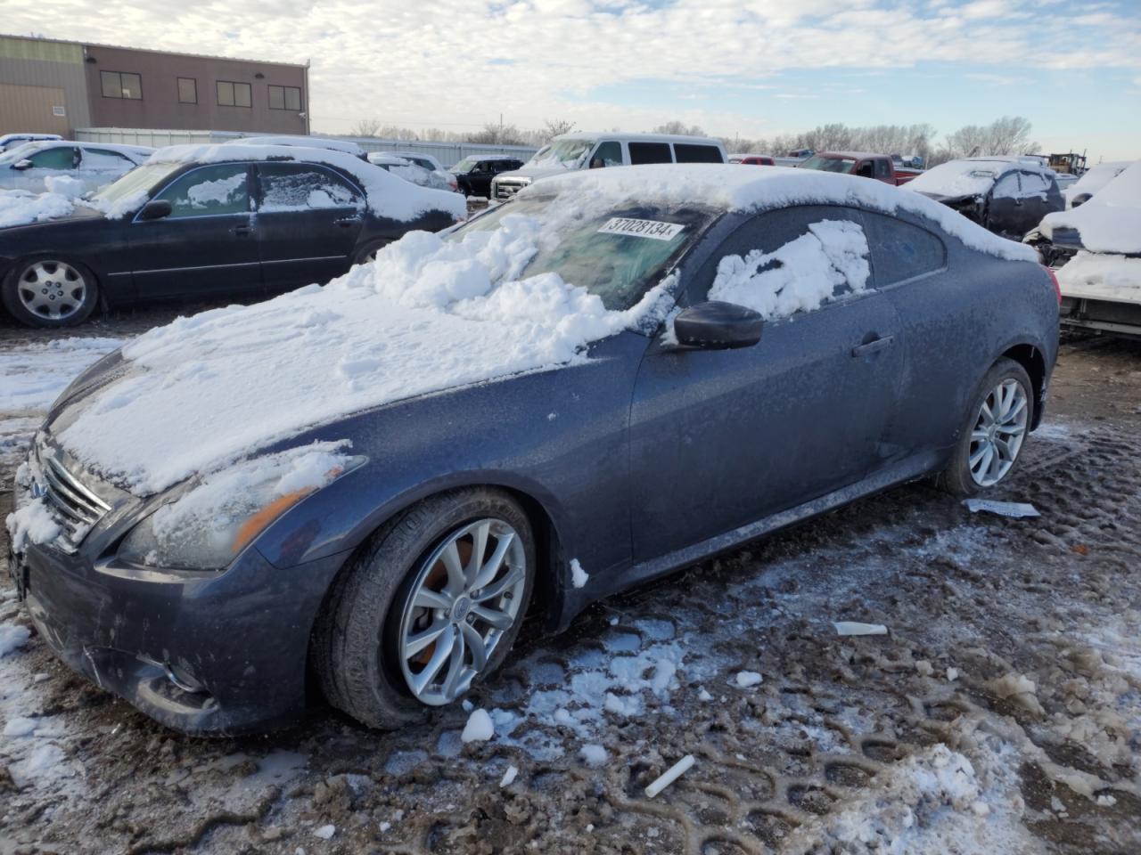 2013 INFINITI G37 car image