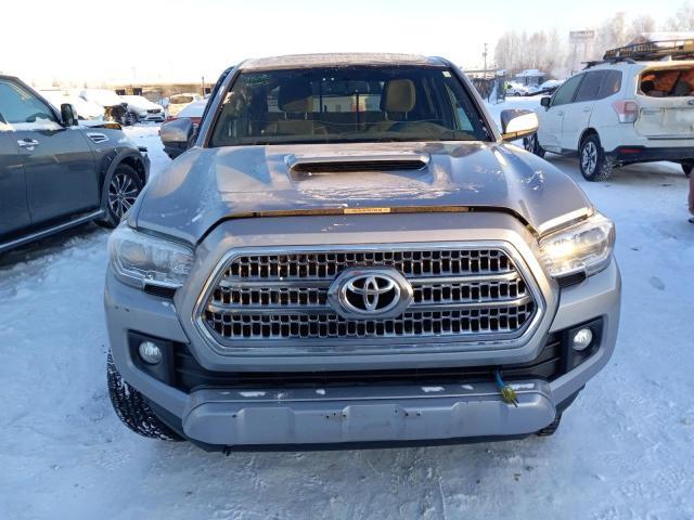 2017 Toyota Tacoma Double Cab - Image 5