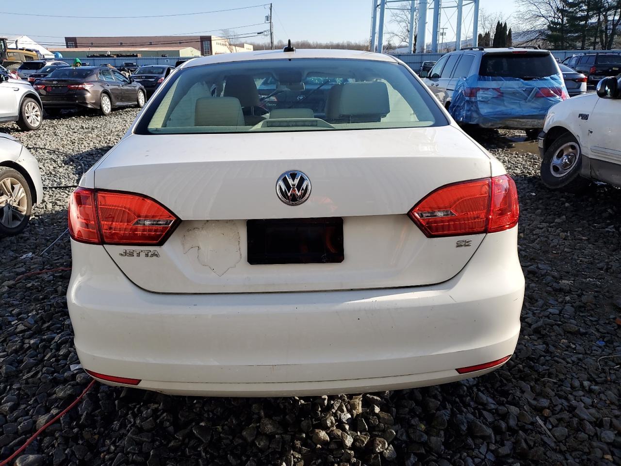 2014 VOLKSWAGEN JETTA SE - Image 6