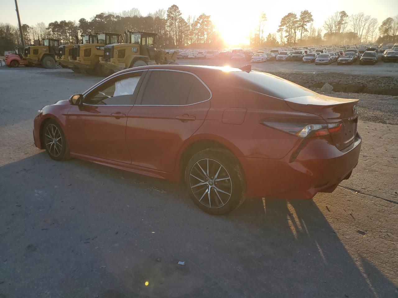 2021 TOYOTA CAMRY SE - Image 2