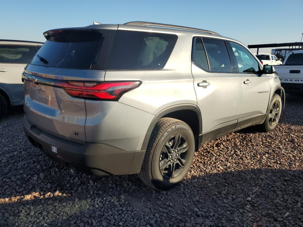 2023 CHEVROLET TRAVERSE L - Image 3