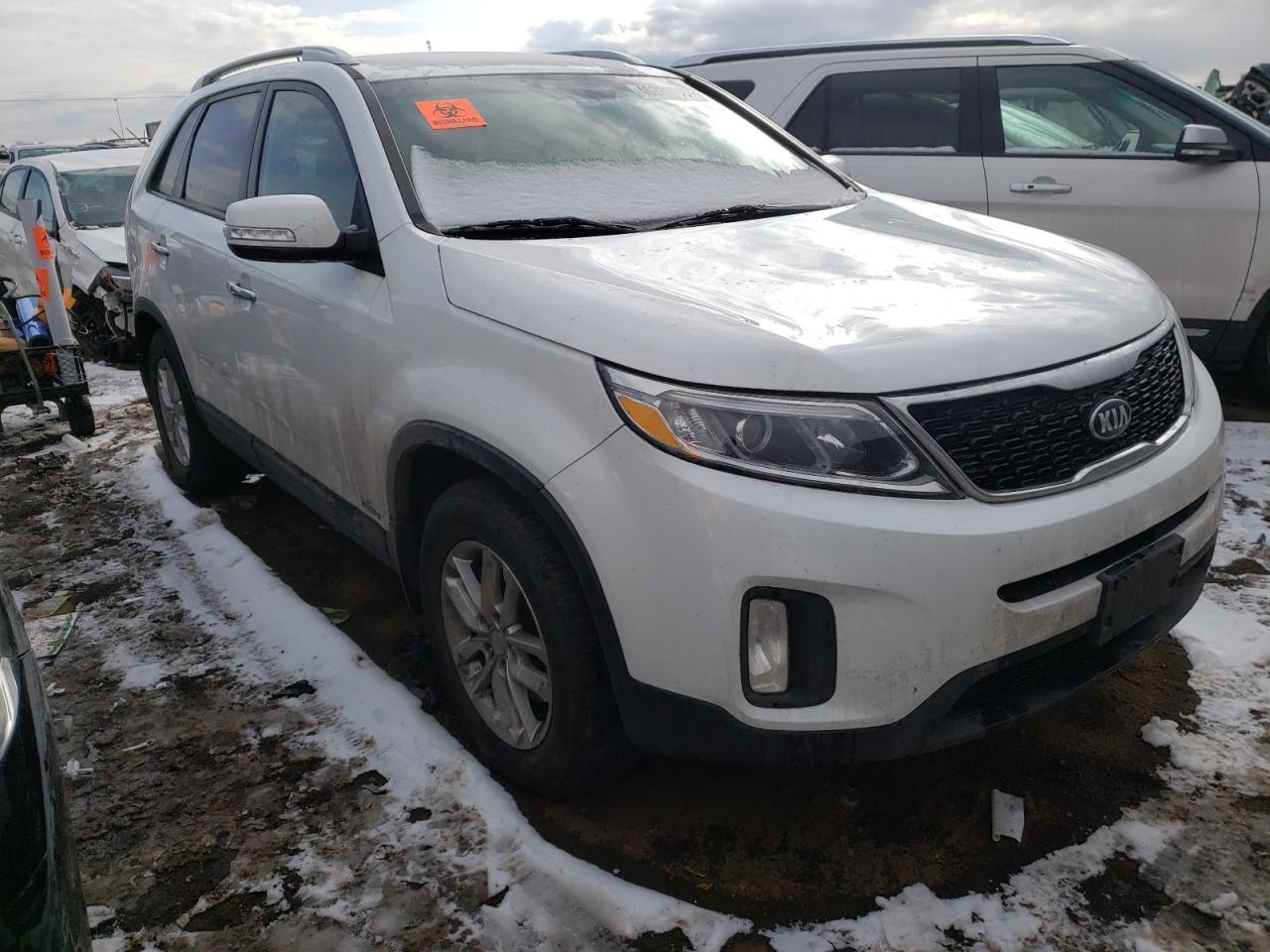 2015 KIA SORENTO LX - Image 4