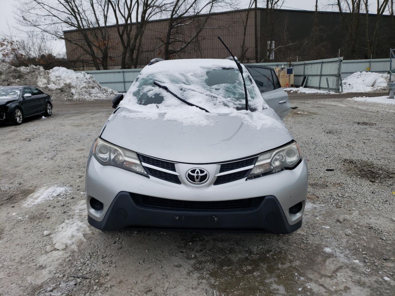 2015 TOYOTA RAV4 LE - Image 5