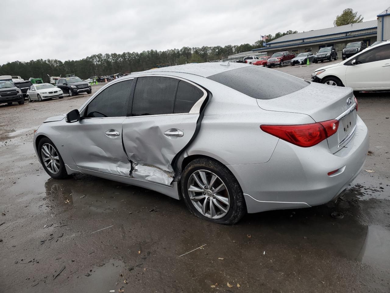 2015 INFINITI Q50 BASE - Image 2