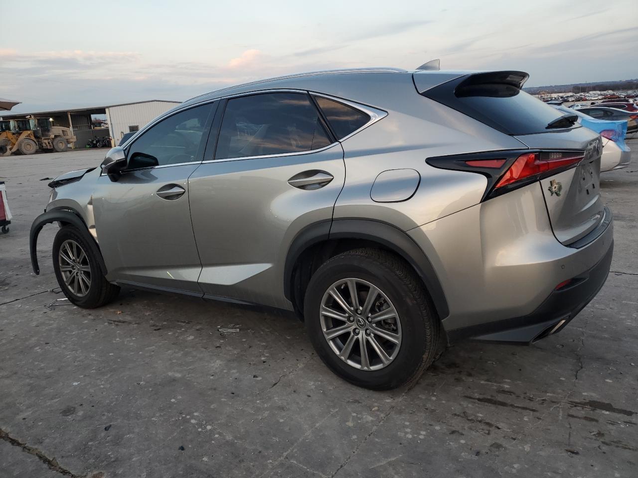 2019 LEXUS NX 300 BAS - Фото 2
