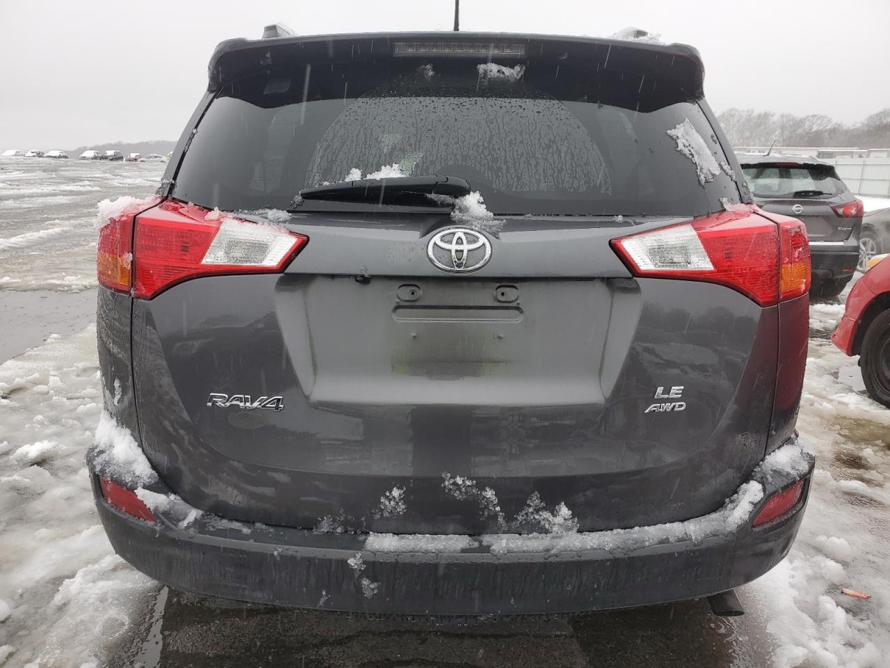 2015 TOYOTA RAV4 LE - Фото 6
