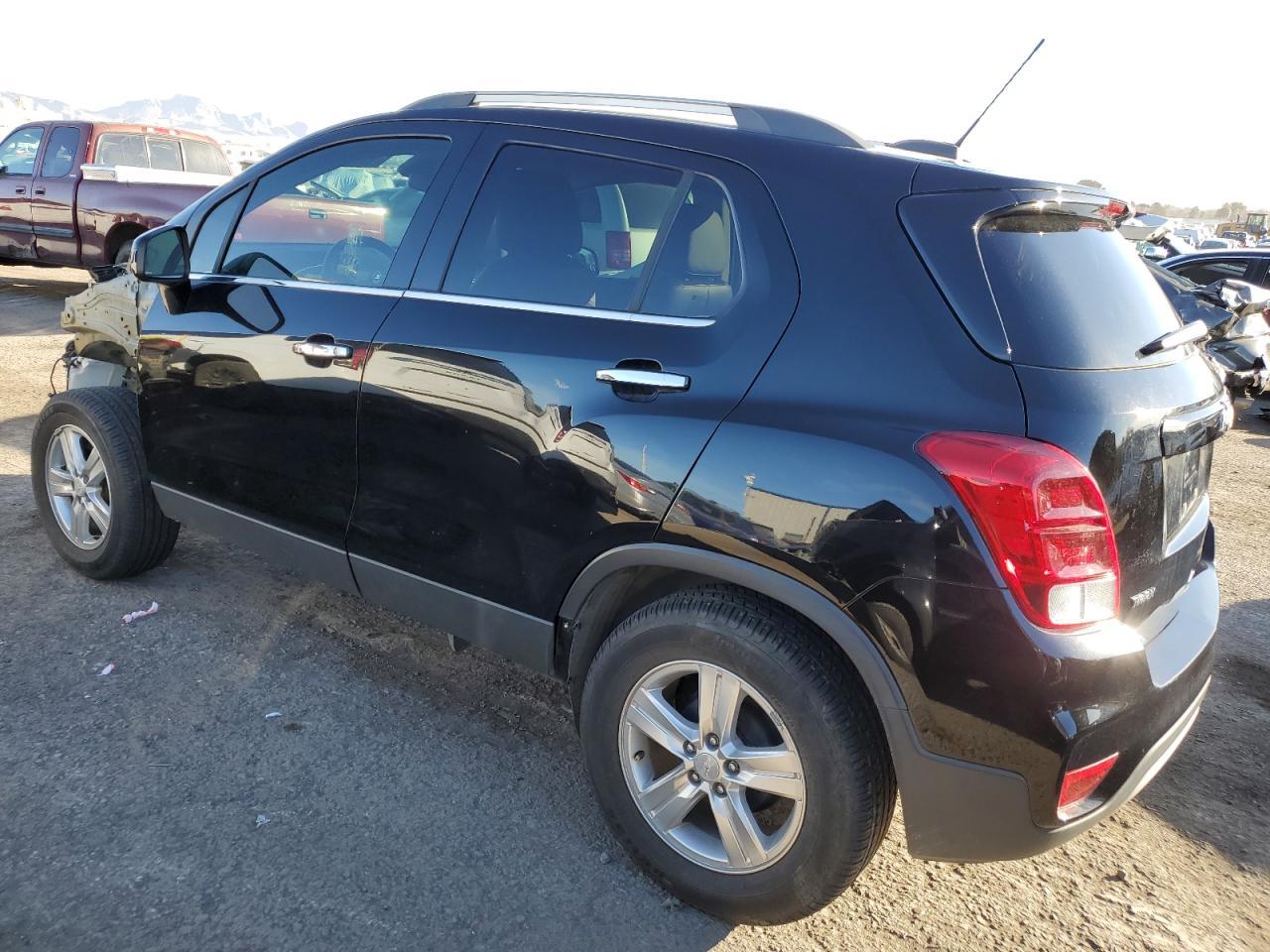 2019 CHEVROLET TRAX 1LT - Фото 2