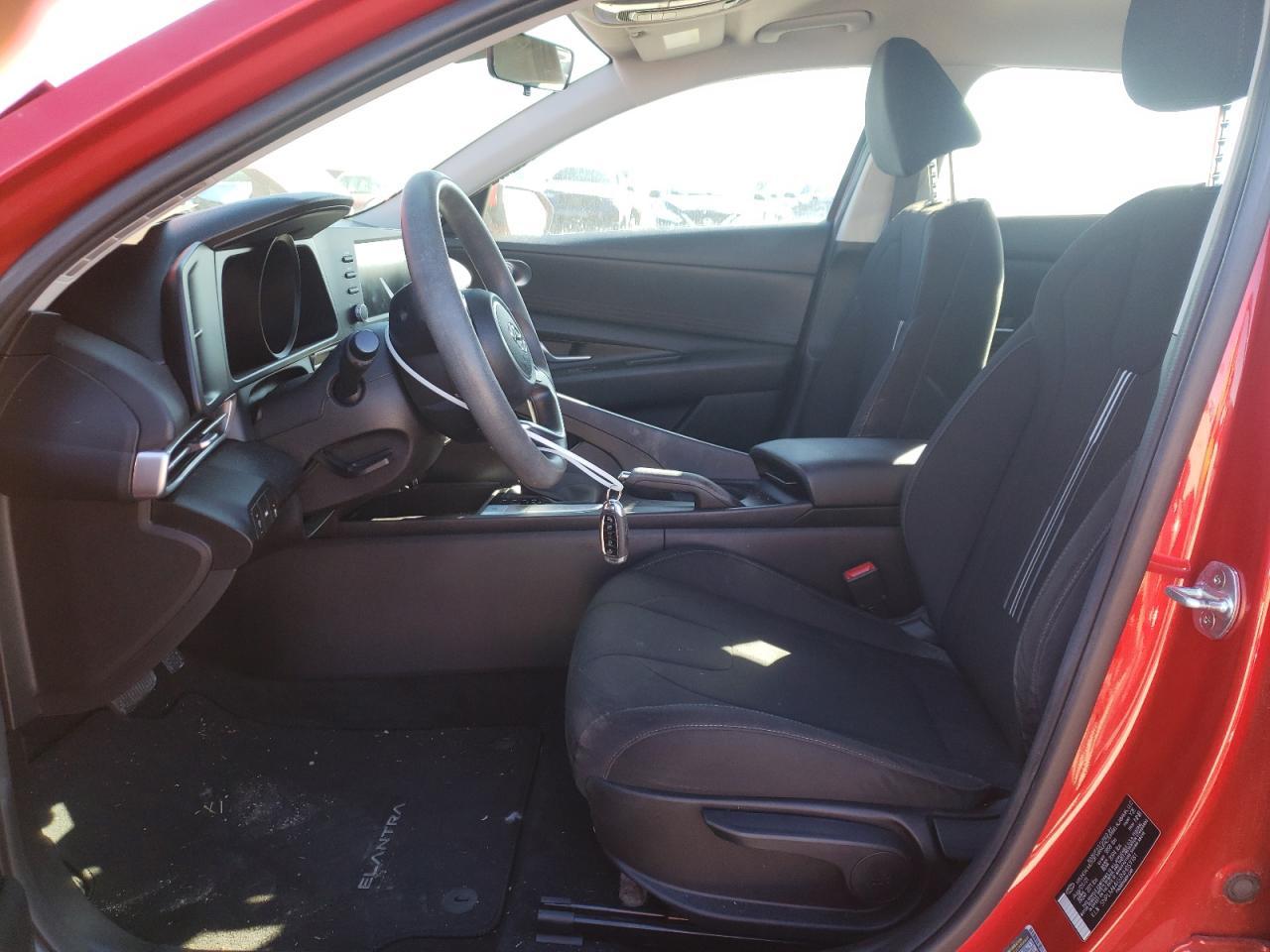 2022 HYUNDAI ELANTRA SE - Фото 7