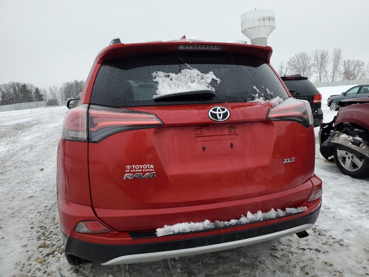 2016 TOYOTA RAV4 XLE - Фото 6