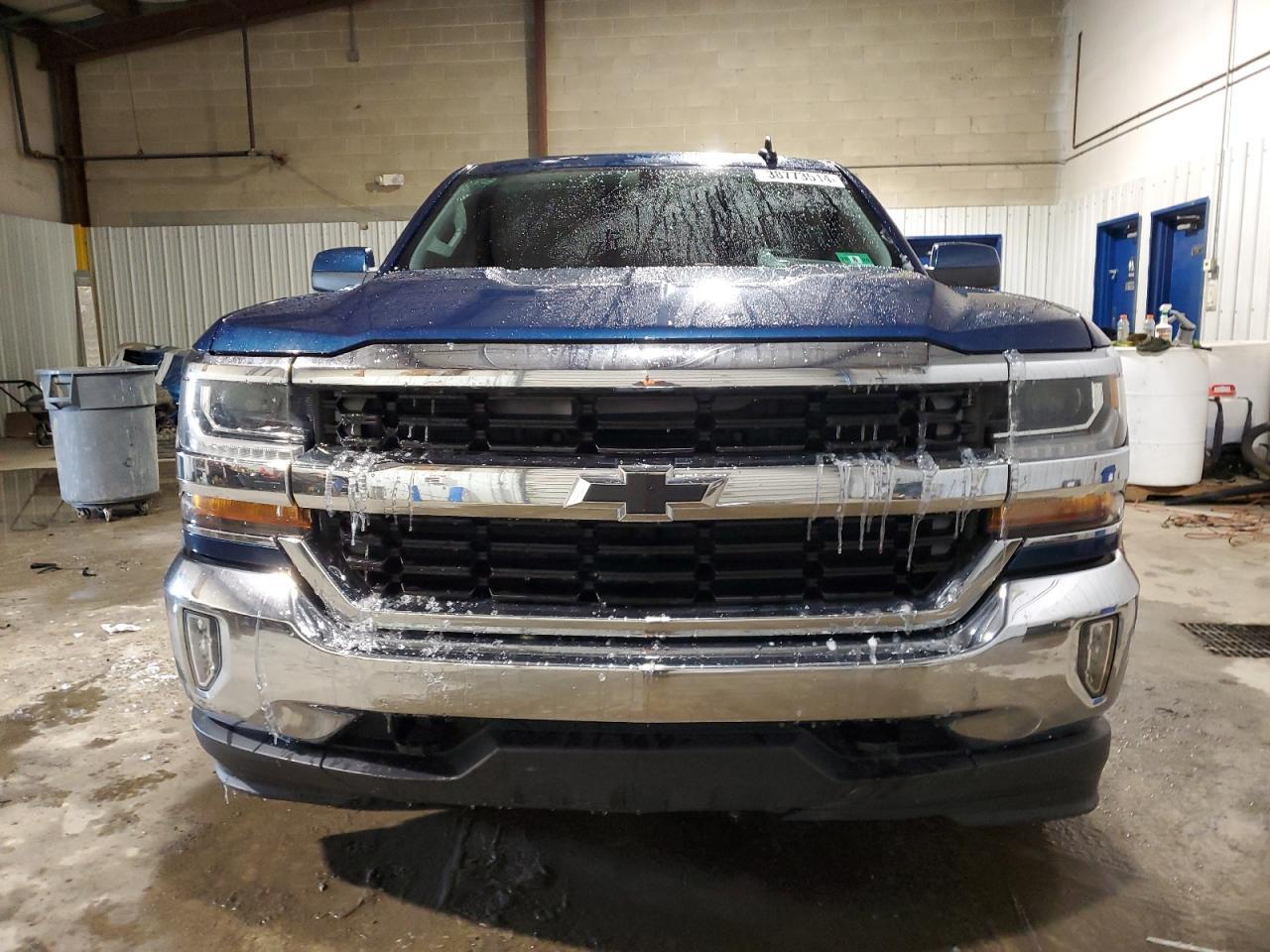 2017 CHEVROLET SILVERADO - Image 5