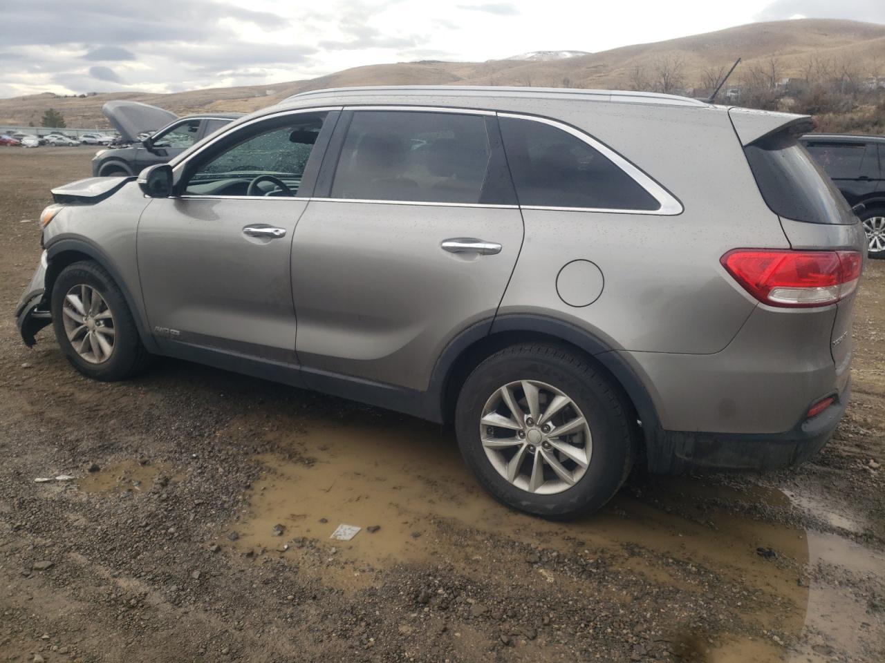 2016 KIA SORENTO LX - Image 2