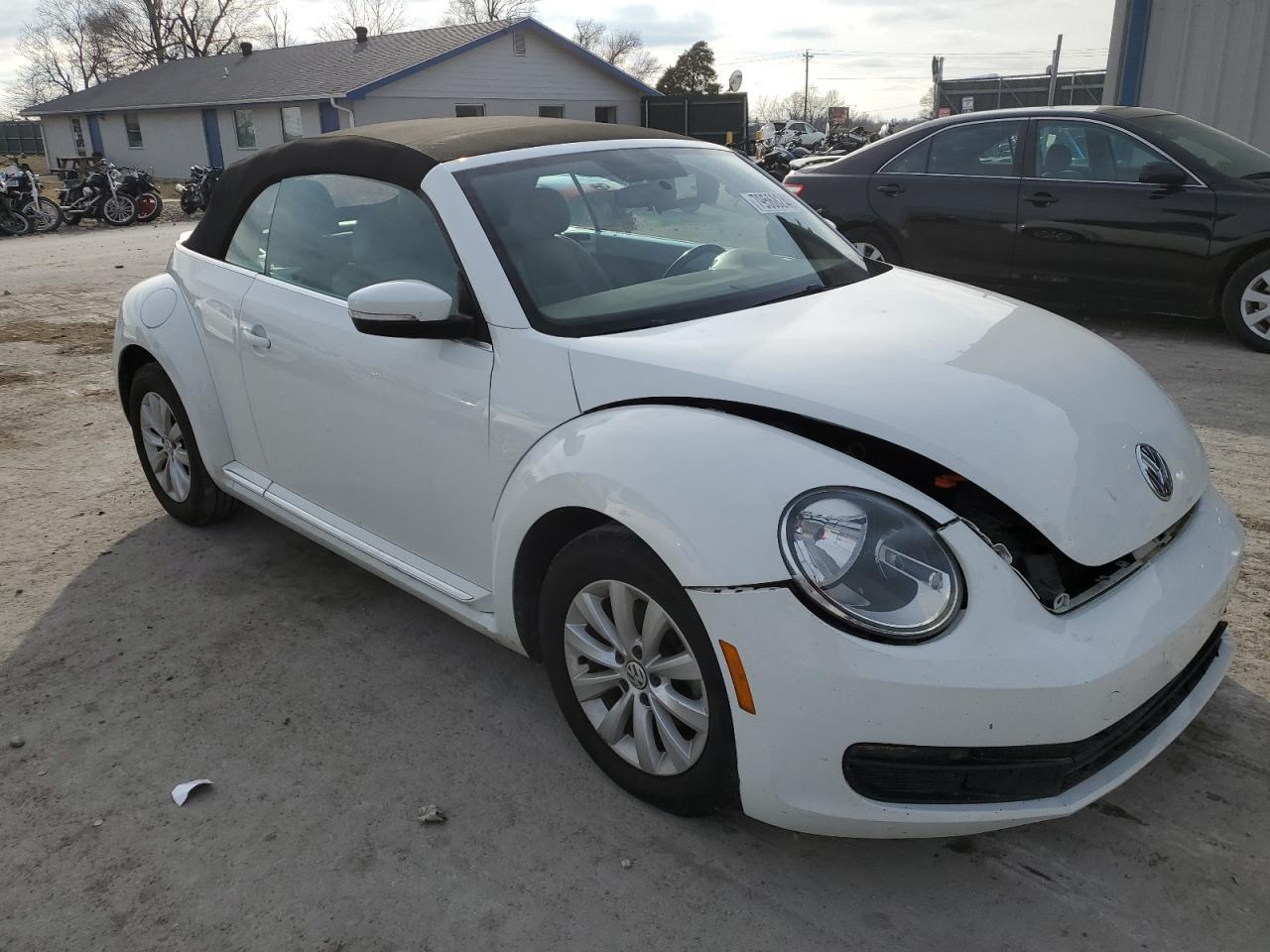 2015 VOLKSWAGEN BEETLE 1.8 - Image 4