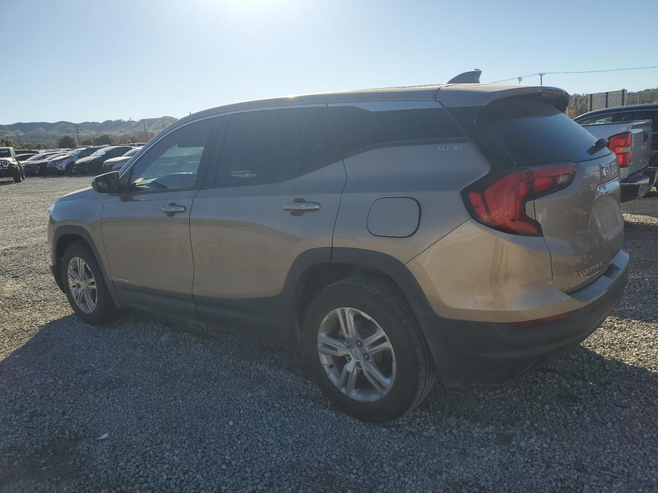 2018 GMC TERRAIN SL - Image 2