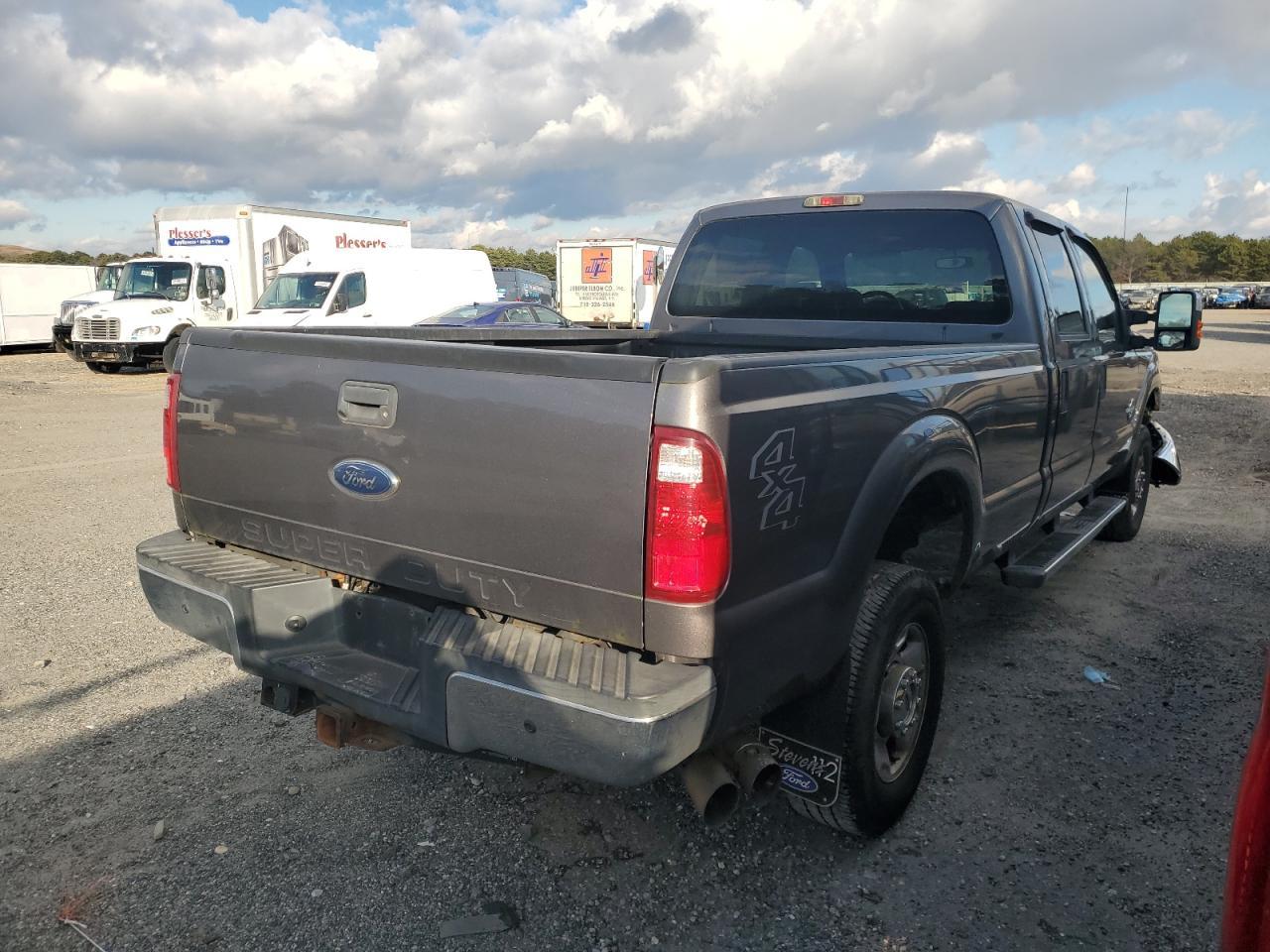 2011 FORD F350 SUPER - Image 3