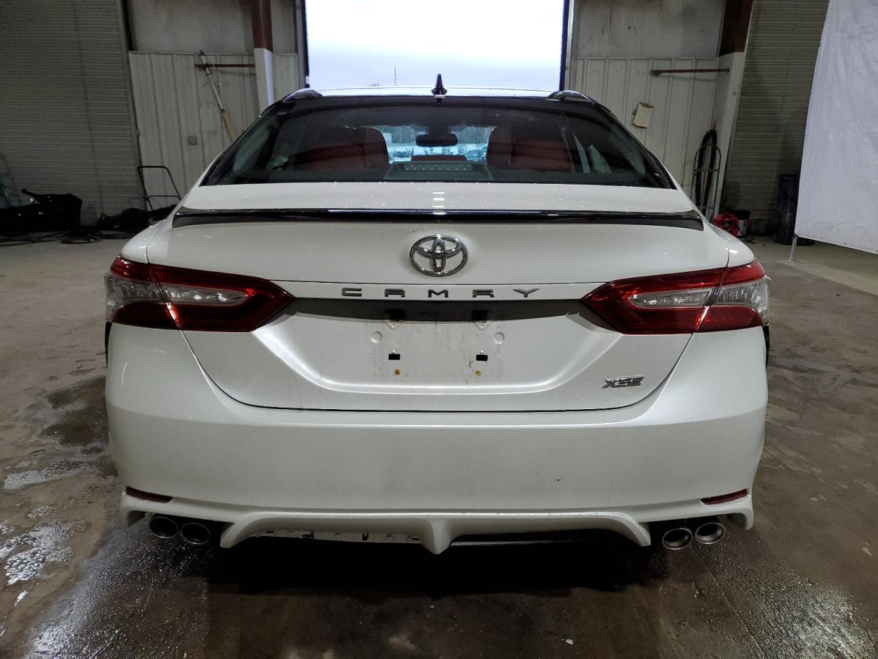 2019 TOYOTA CAMRY XSE - Image 6