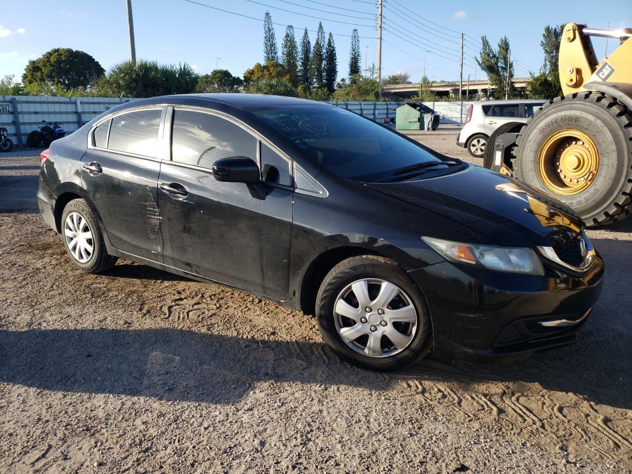 2015 HONDA CIVIC LX - Image 4