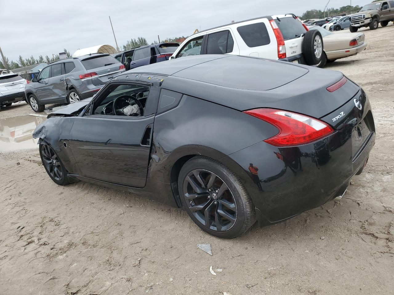 2016 NISSAN 370Z BASE - Фото 2