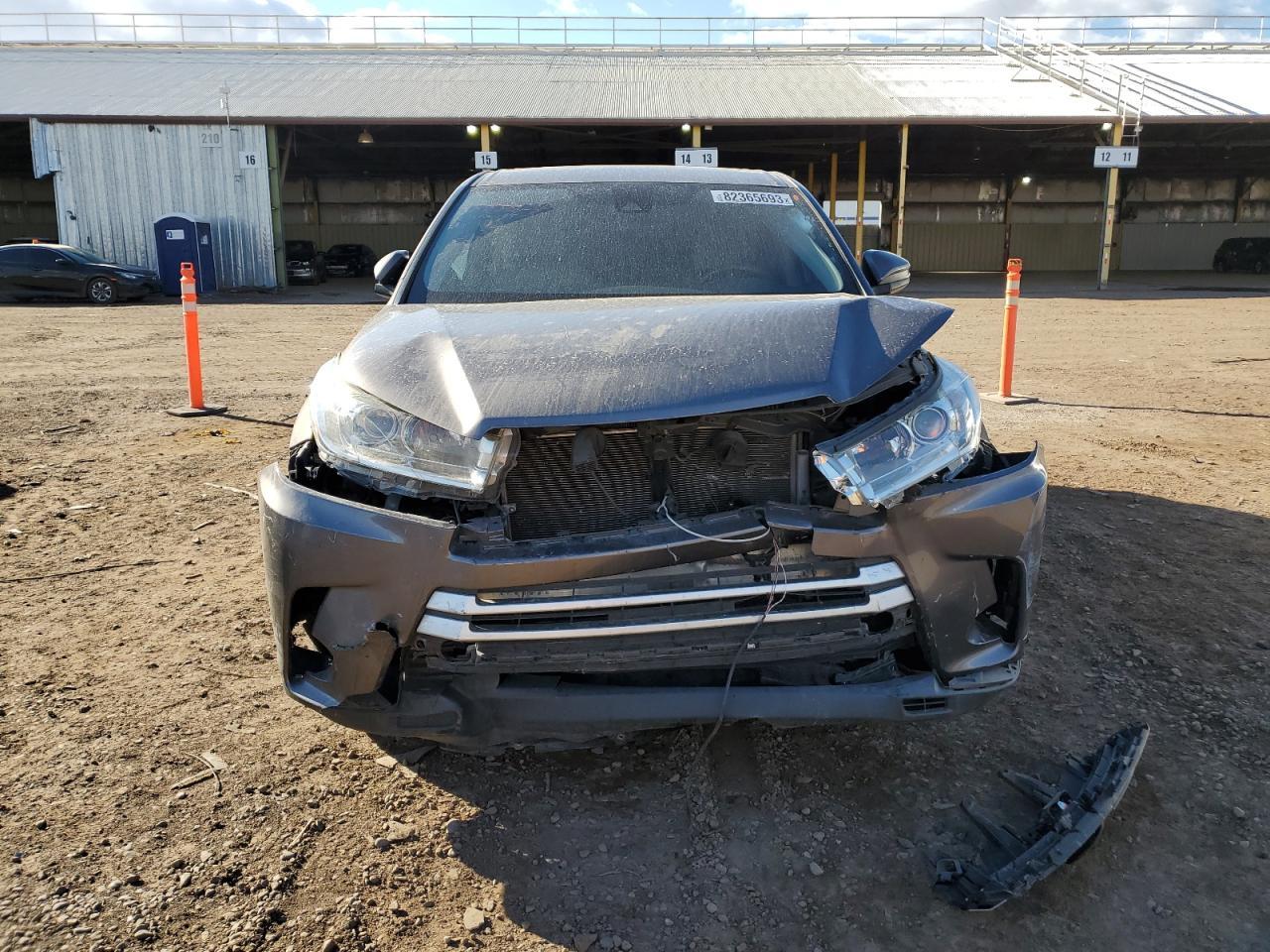 2019 TOYOTA HIGHLANDER - Image 5