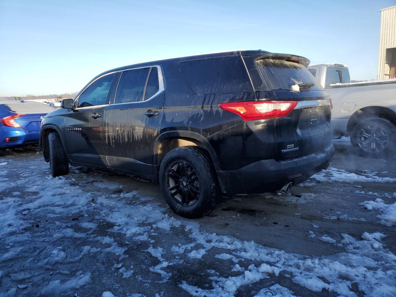 2018 CHEVROLET TRAVERSE L - Image 2