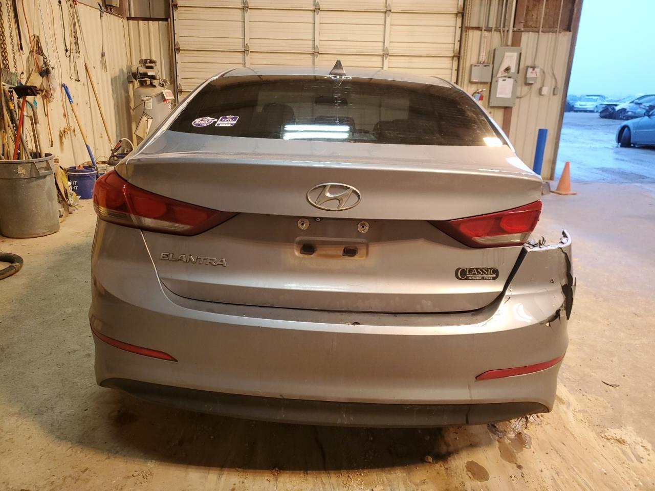 2017 HYUNDAI ELANTRA SE - Фото 6