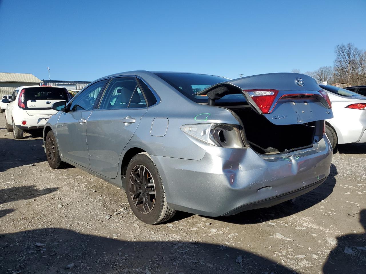 2015 TOYOTA CAMRY LE - Фото 2