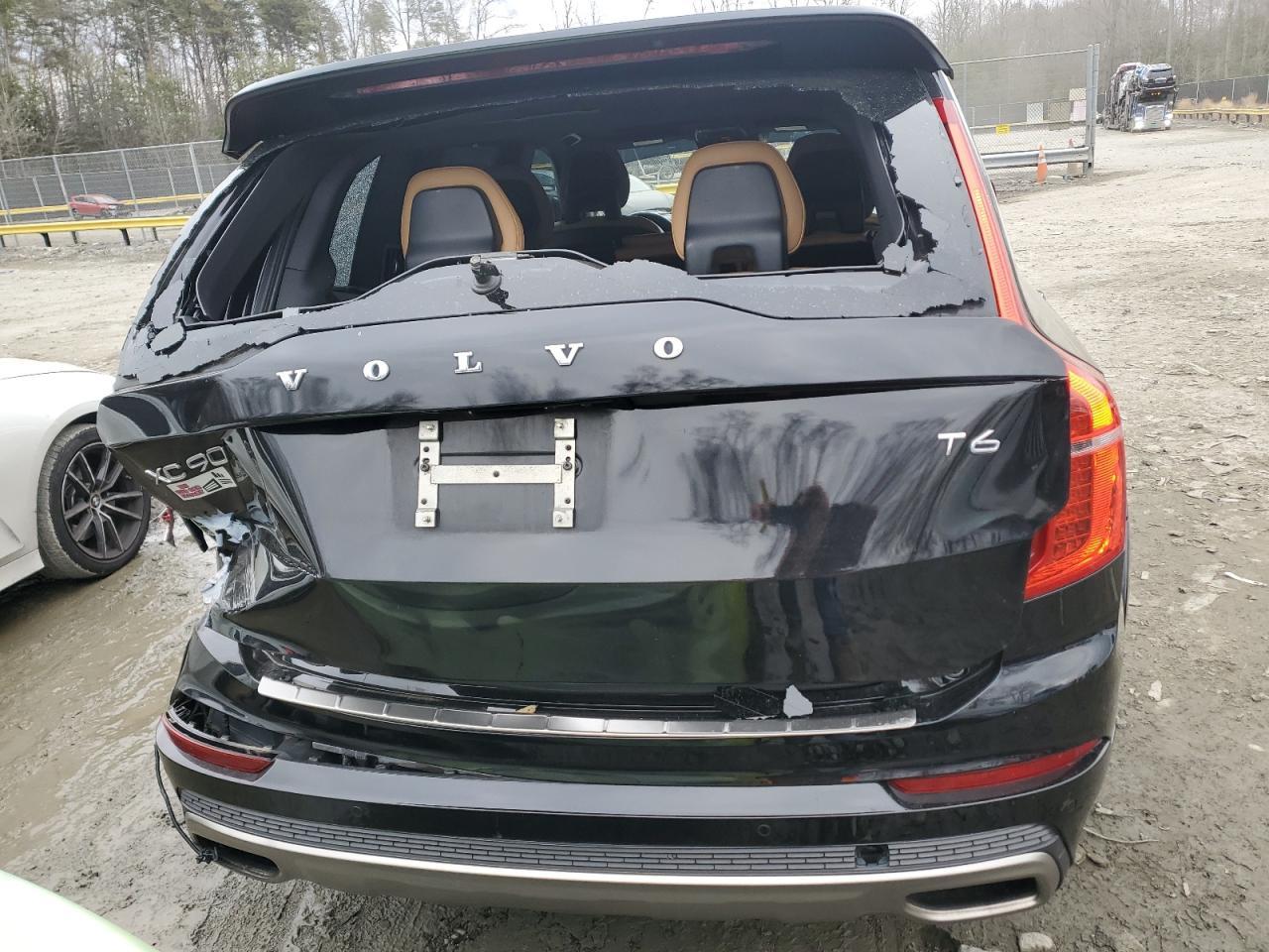 2016 VOLVO XC90 T6 - Фото 6