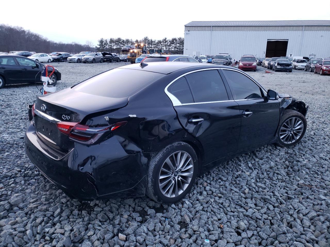 2018 INFINITI Q50 LUXE - Фото 3