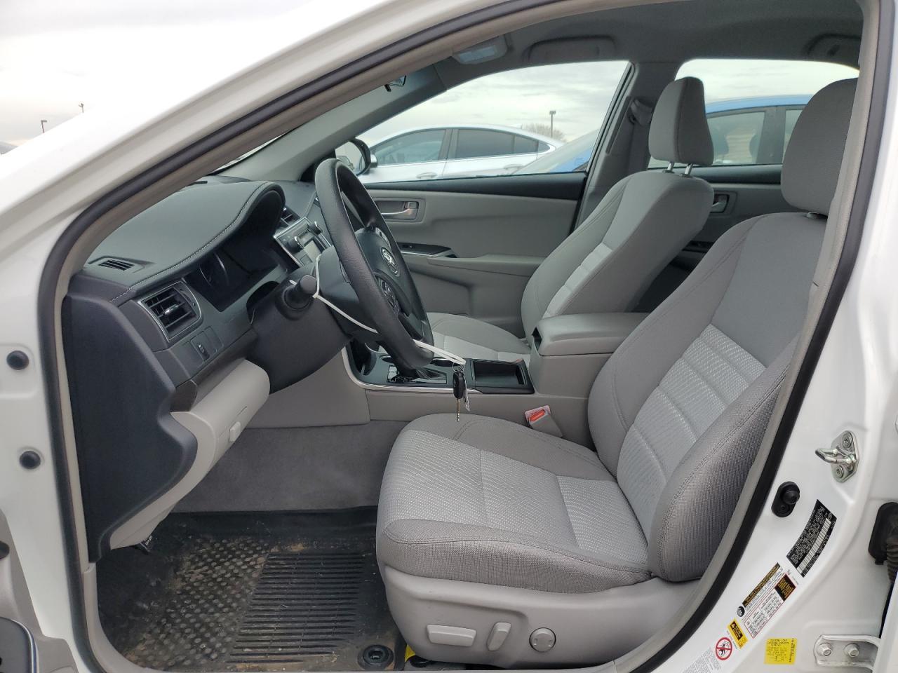 2017 TOYOTA CAMRY LE - Фото 7