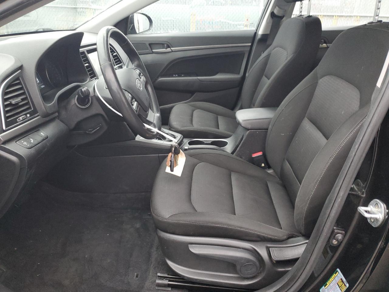 2018 HYUNDAI ELANTRA SE - Фото 7