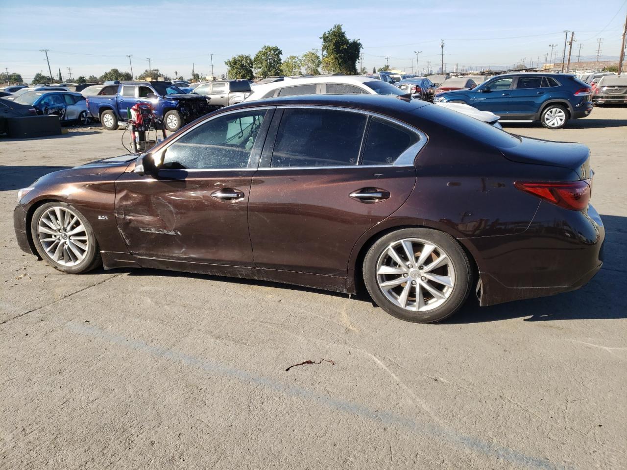 2018 INFINITI Q50 LUXE - Фото 2