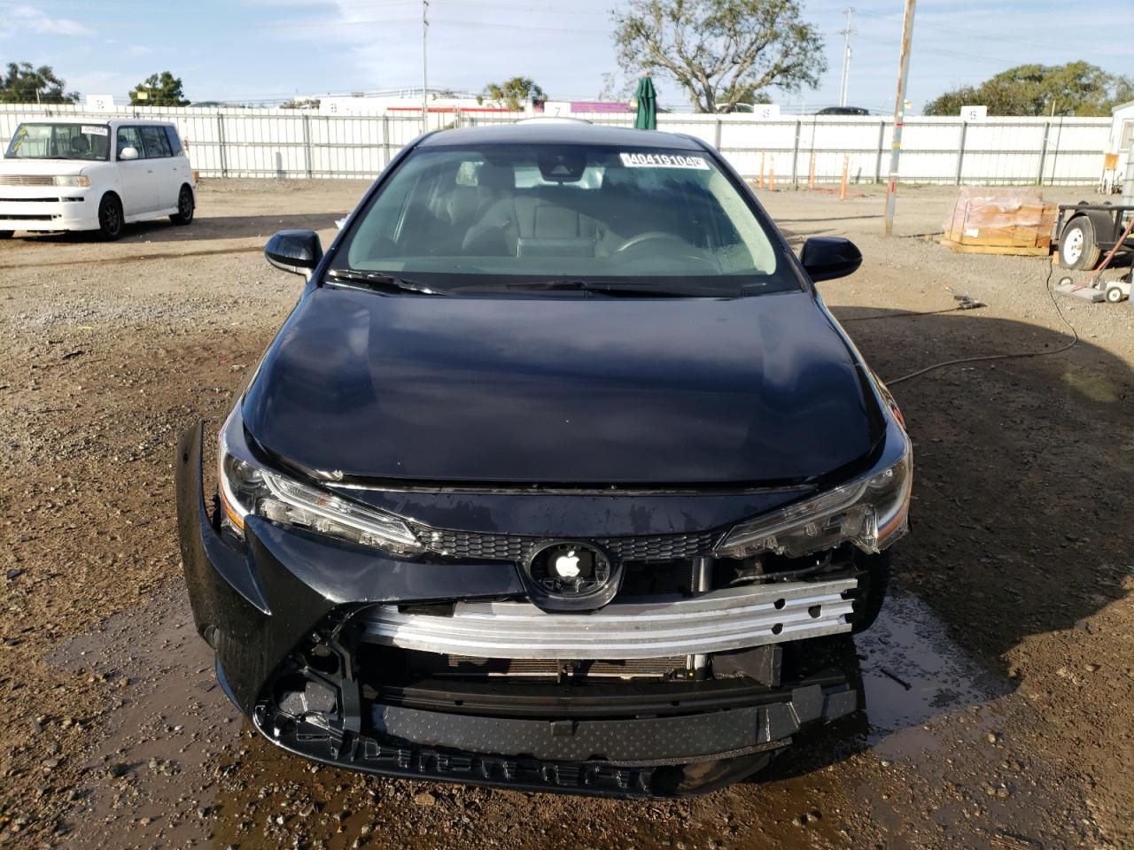 2021 TOYOTA COROLLA LE - Фото 5