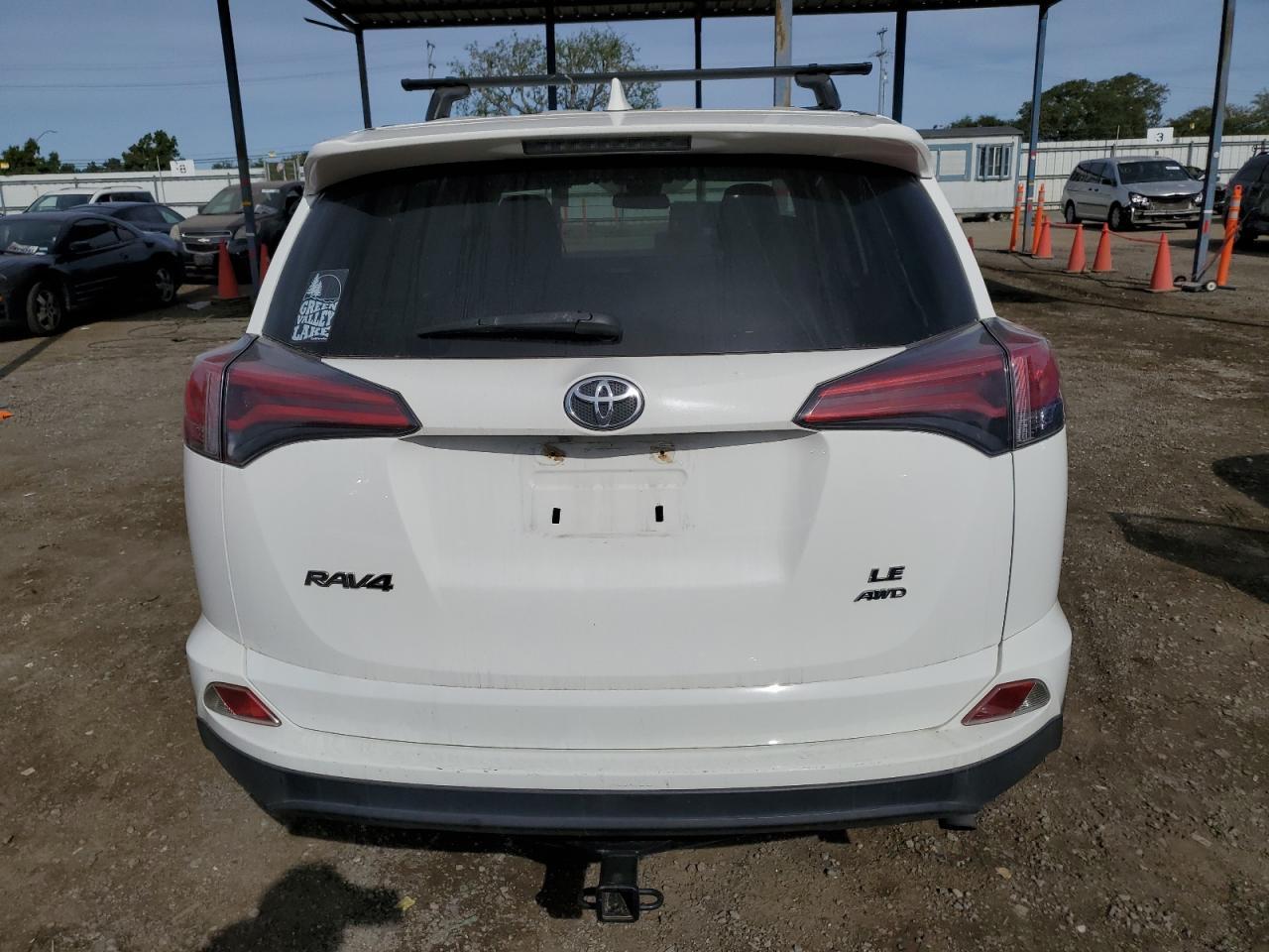 2018 TOYOTA RAV4 LE - Image 6