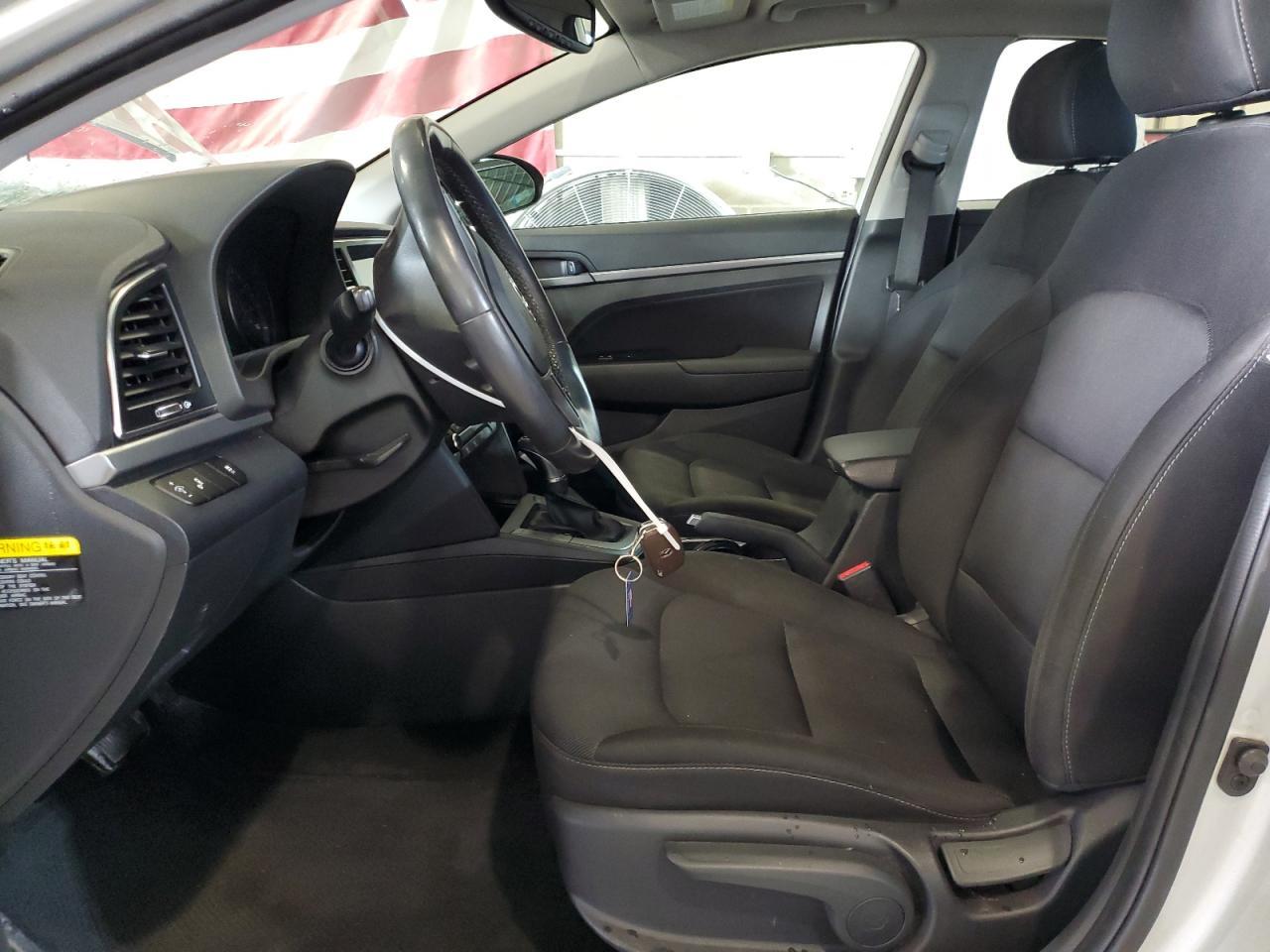 2018 HYUNDAI ELANTRA SE - Image 7