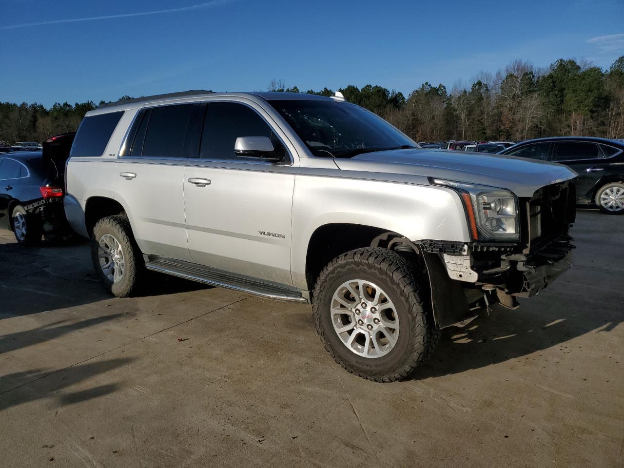 2016 GMC YUKON SLE - Фото 4