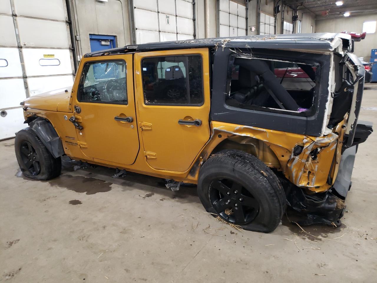2014 JEEP WRANGLER U - Фото 2